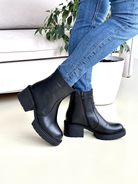 Ботинки женские кожаные зимние MABU 3100